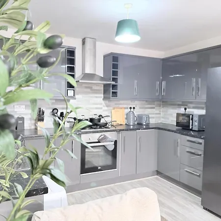 Homestay Welcoming Near Shopping And Centres *