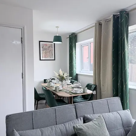 Homestay Welcoming Near Shopping And Centres Leeds (West Yorkshire)