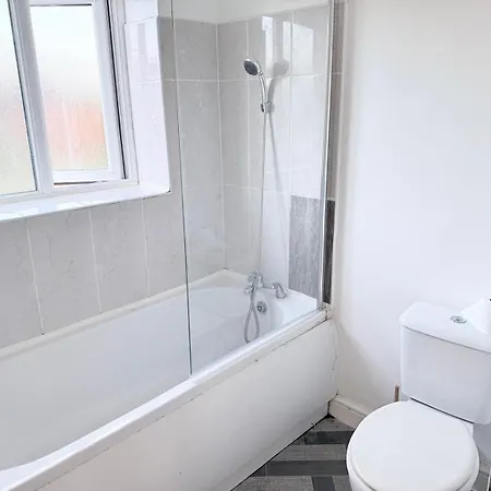 Homestay Welcoming Near Shopping And Centres Leeds (West Yorkshire)
